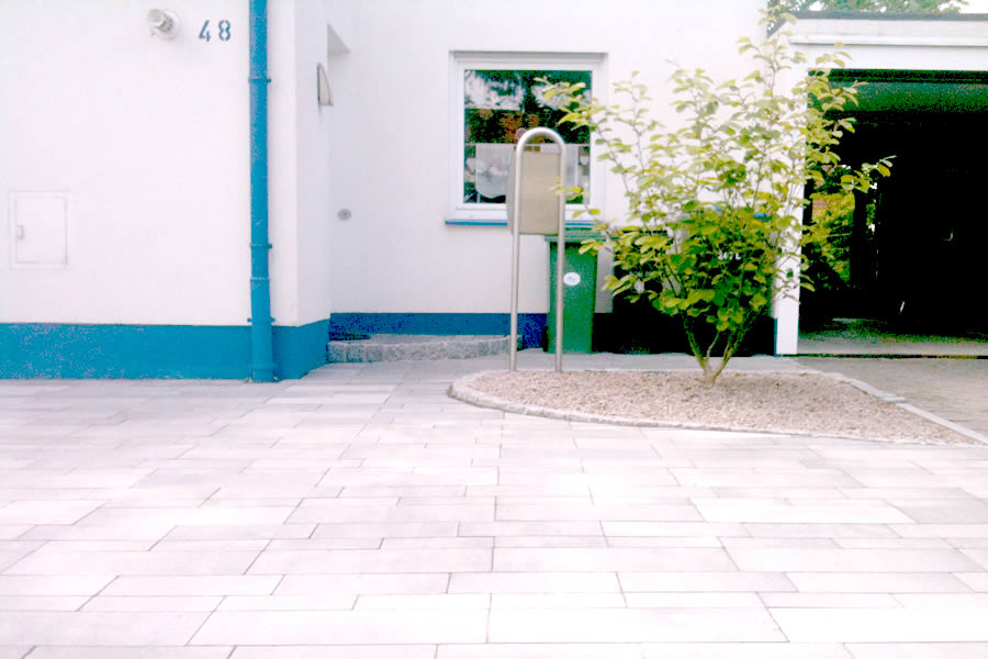 Pflaster-und-Baggerarbeiten